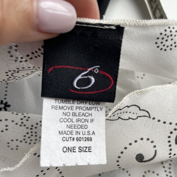 6 Degrees Sheer Kimono Poncho One Size Black Floral Lightweight Boho Made in USA - Picture 7 of 9